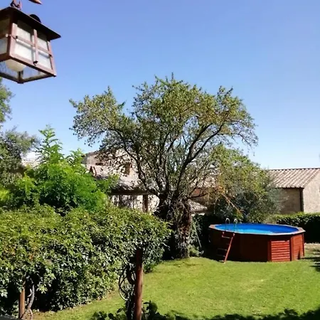 Sleeps 4 With Pool And Wifi 别墅 Fighine