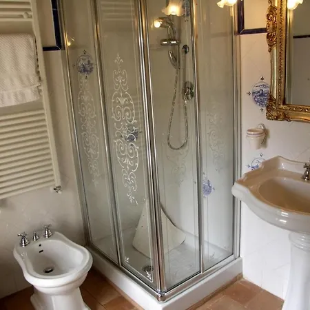 Sleeps 4 With Pool And Wifi *